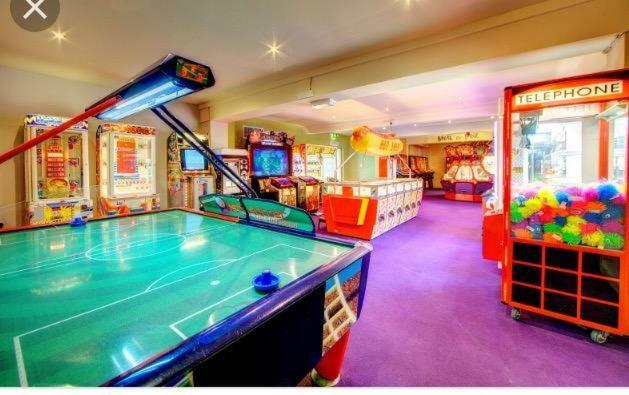 Newquay Bay Porth Caravan Hotel Екстериор снимка